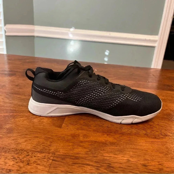 Like New Hylete Circuit II cross training CrossFit shoes size 7.5 women - Picture 2 of 8